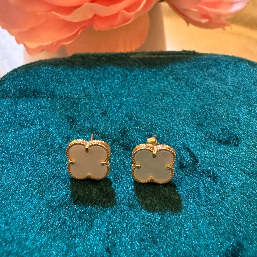 18k Real Gold clover white earrings